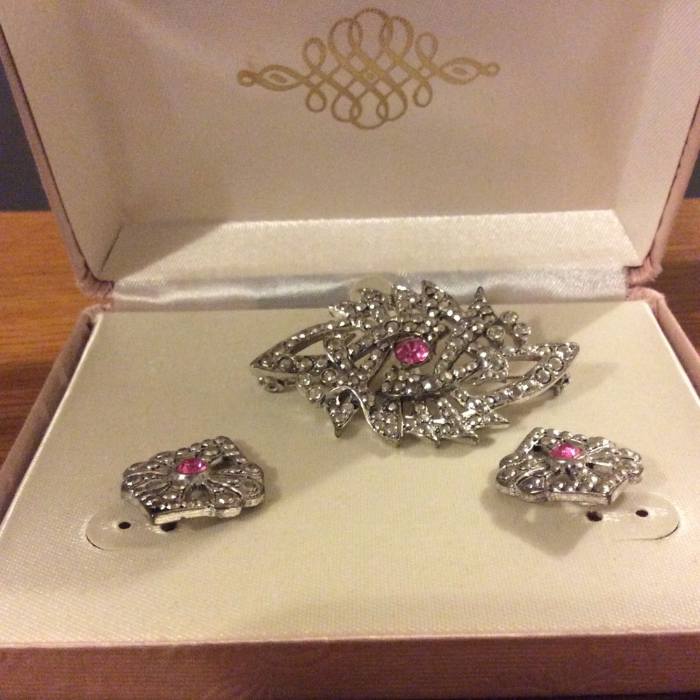 Pin and post earring set